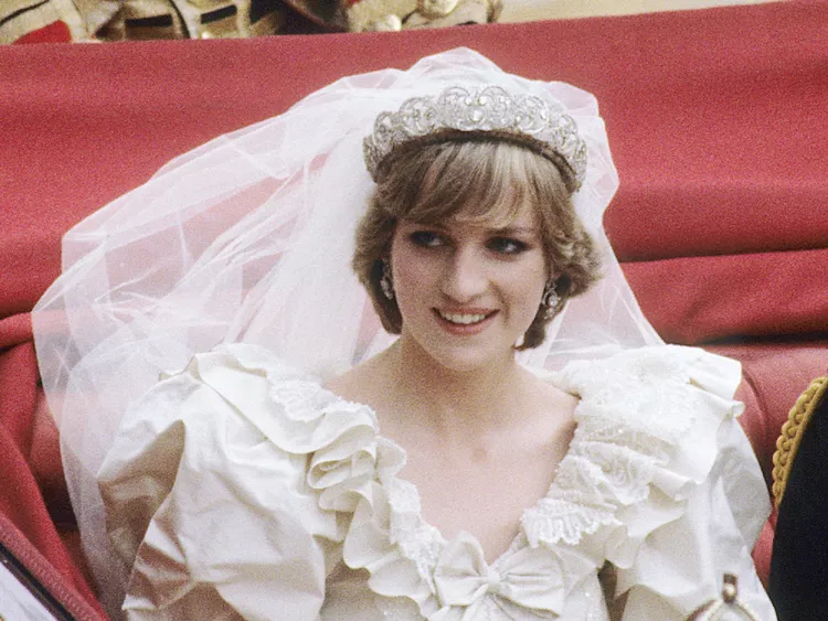 13 Royal Tiara Moments Throughout History That Embody English Opulence